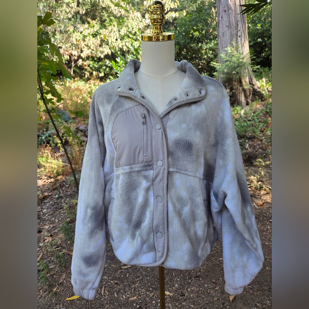 Gilly Hicks Hollister Women's Gray Tie Dye Fleece‎ Jacket